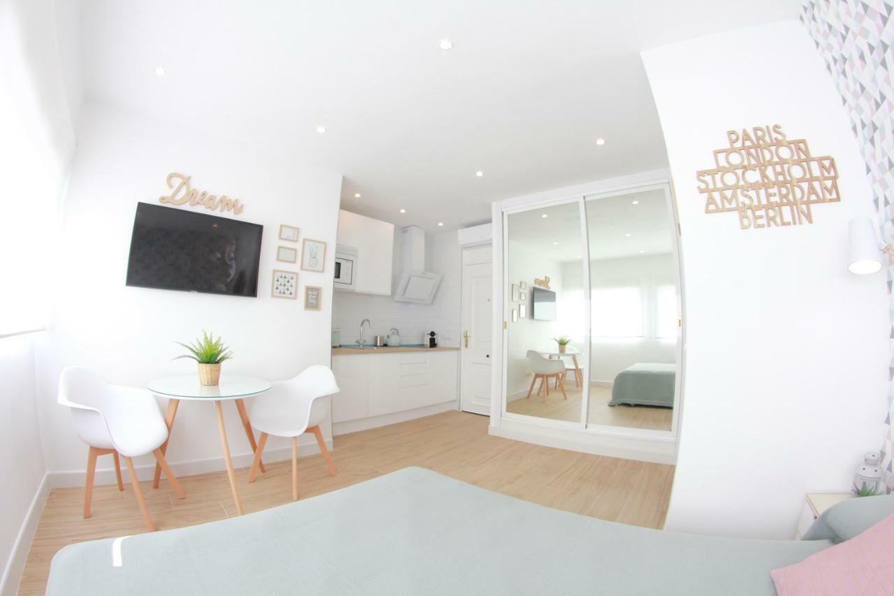 สตูดิโอ อพาร์ตเมนต์ 1 ห้องน้ำส่วนตัว ขนาด 25 ตร.ม. – กลางเมืองตอเรโมลีโนส Apartment ตอร์เรโมลิโนส ภายนอก รูปภาพ